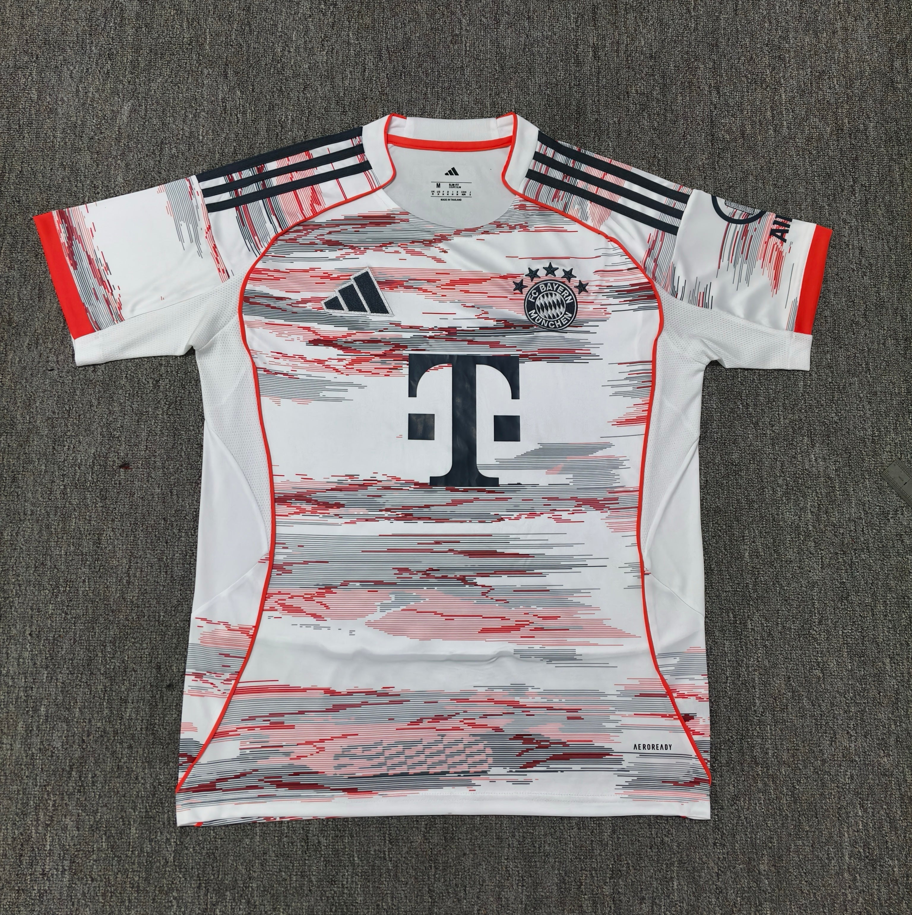 25-26 Bayern Extérieur