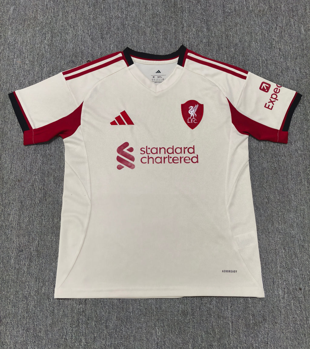 25-26 LIV Extérieur