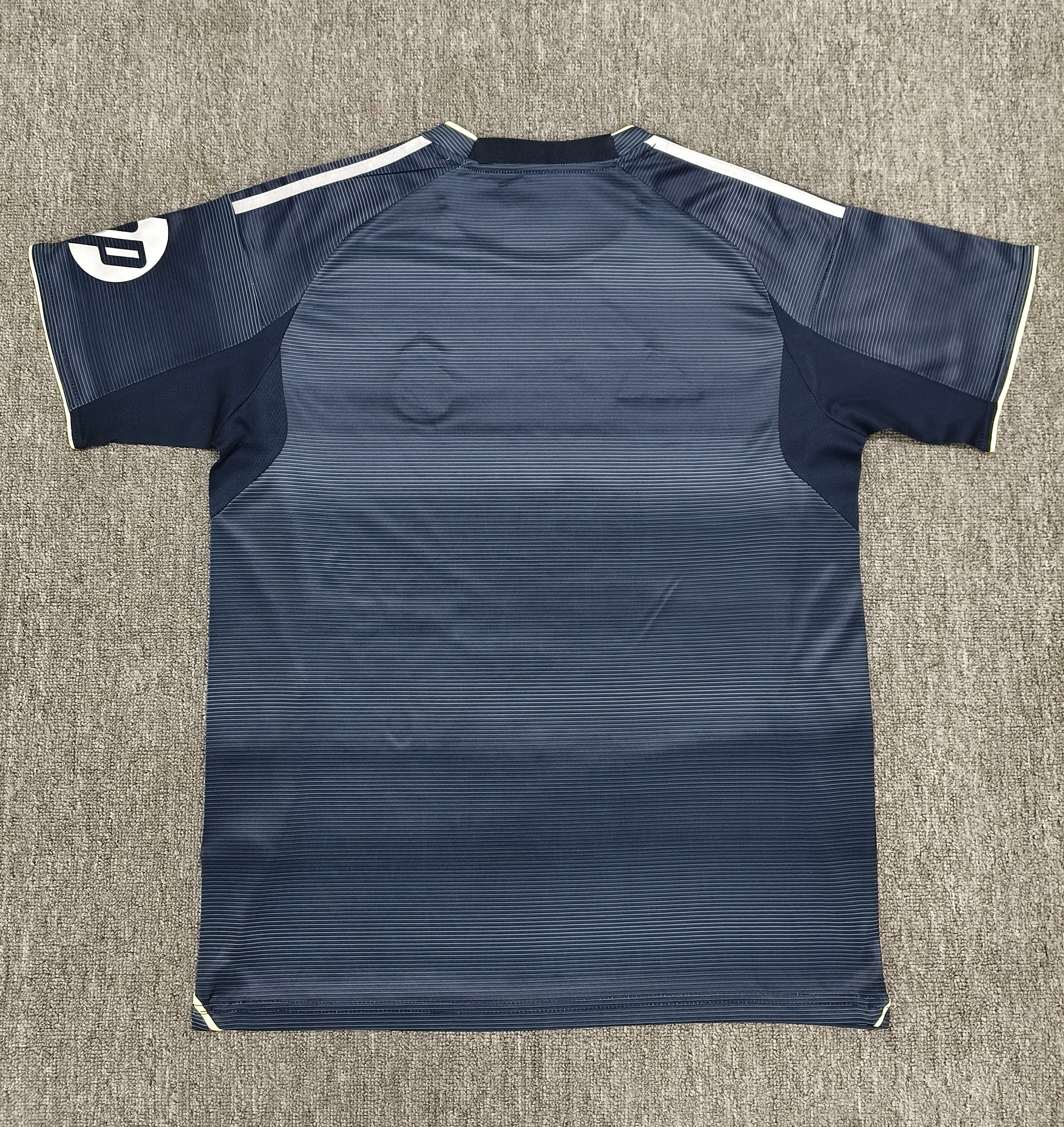 25-26 Réal Madrid Extérieur