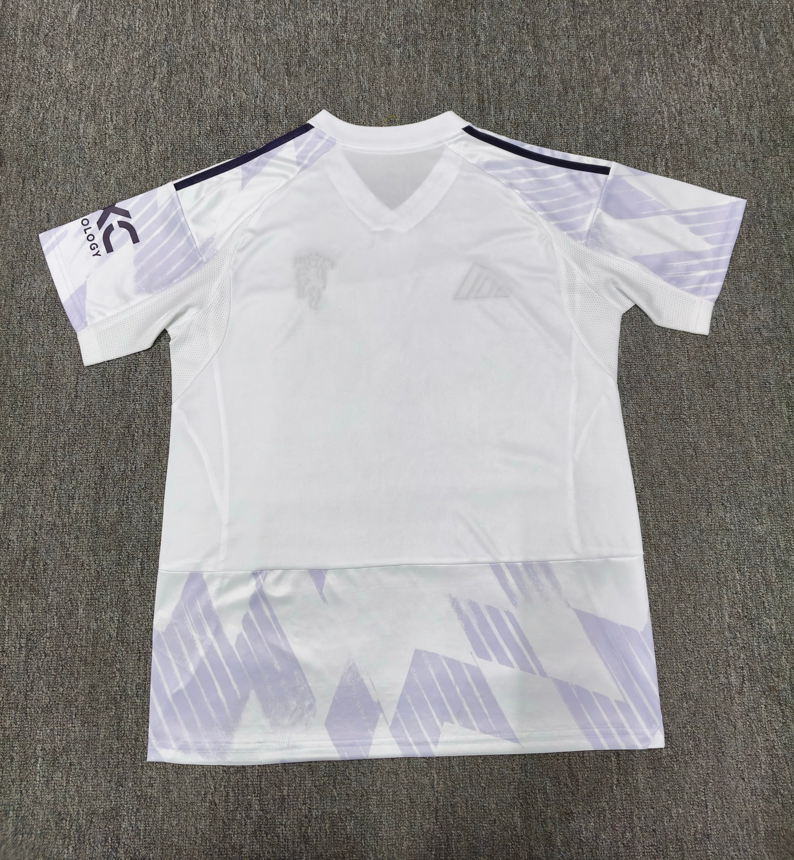 25-26 Manchester United Extérieur