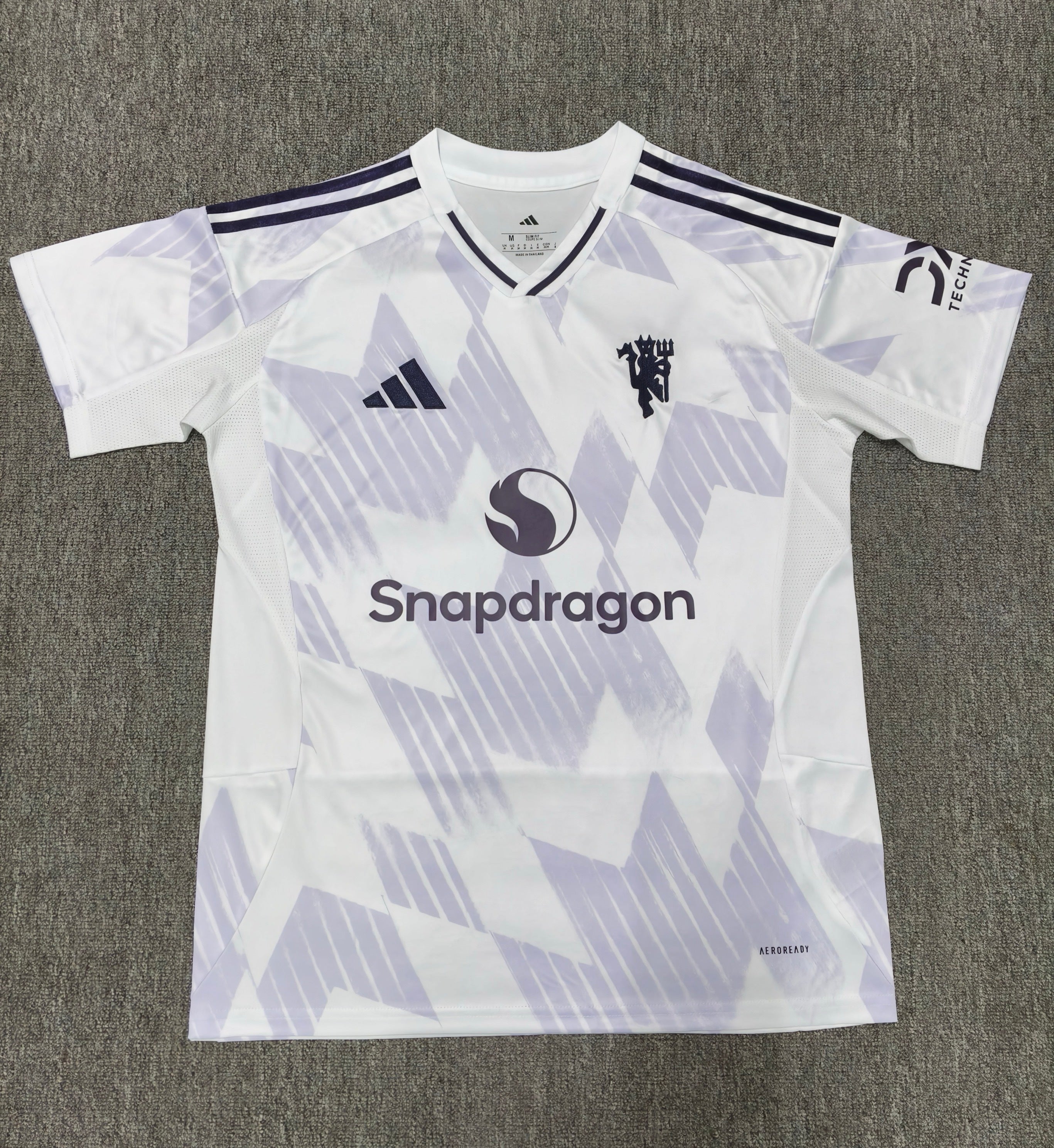 25-26 Manchester United Extérieur