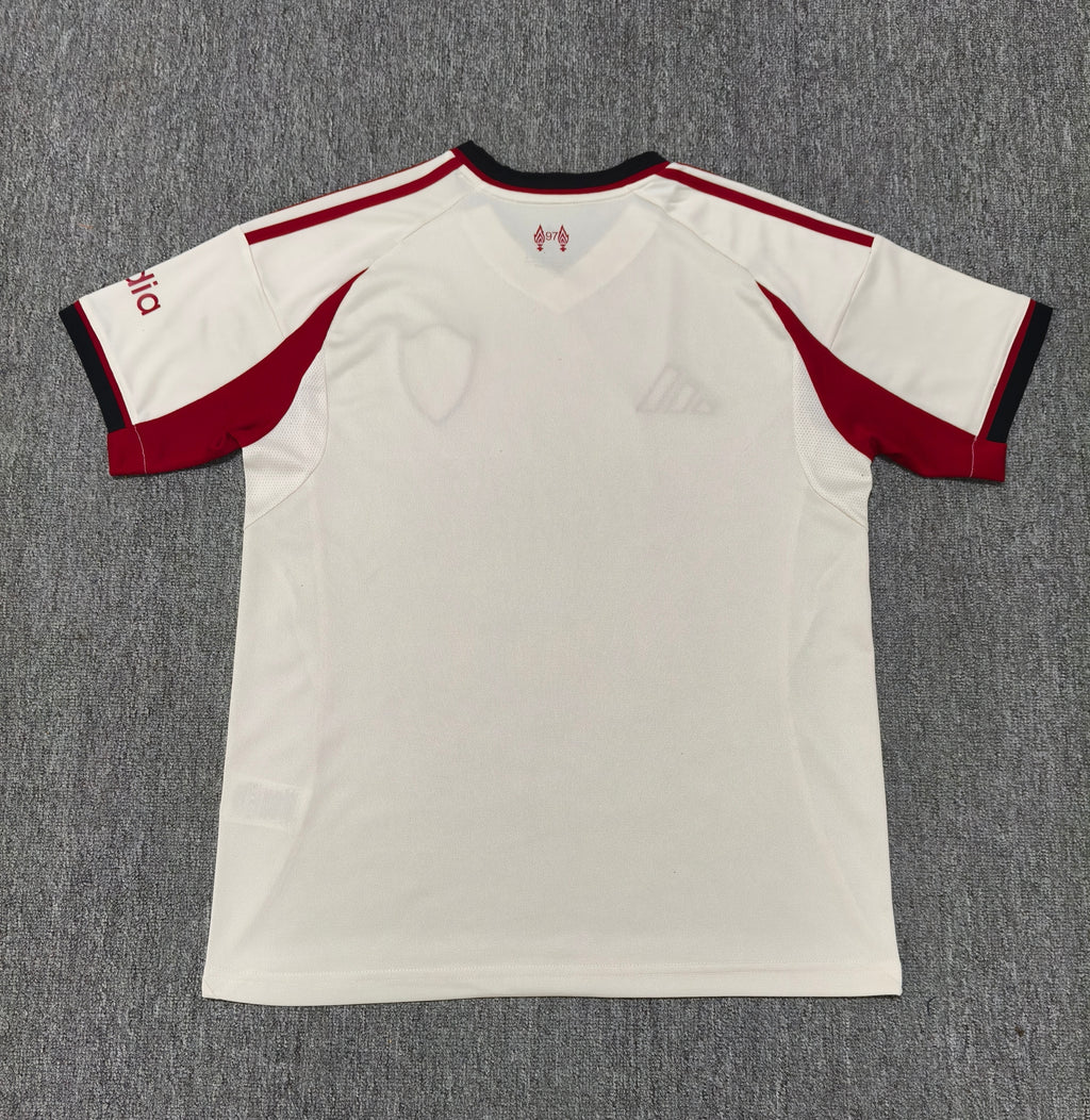 25-26 LIV Extérieur