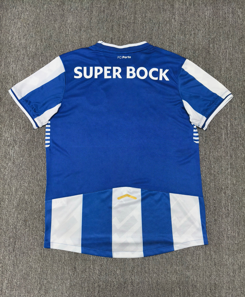 25-26 Porto Domicile